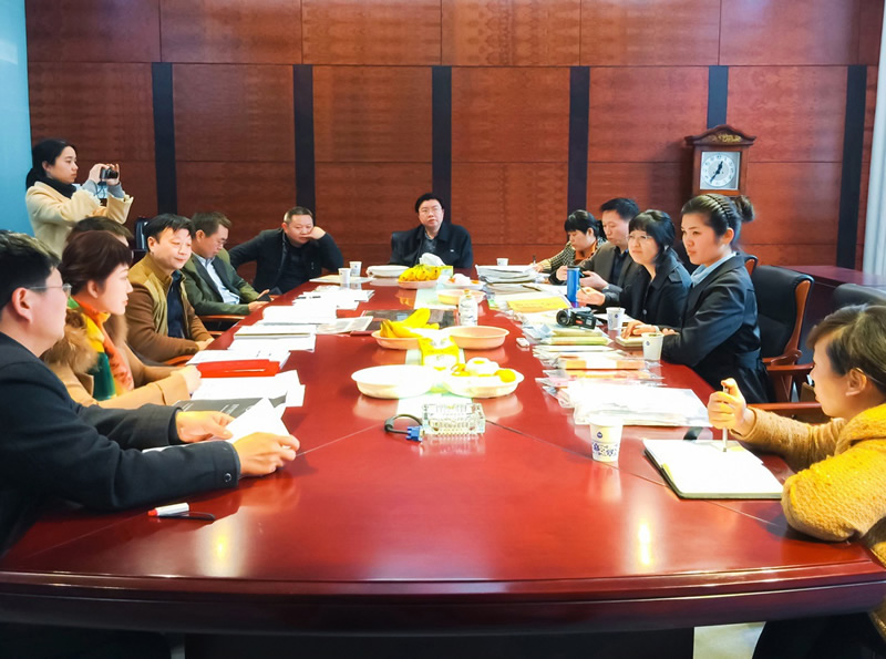 如皋市沈晔斌中医内科诊所_国家中医药管理局长张凤兰 南通市卫生局领导 中医院院长等领导一行来门诊对李氏秘方风湿特色疗法进行调研获得专业家及领导的认可